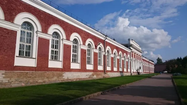 Манеж
