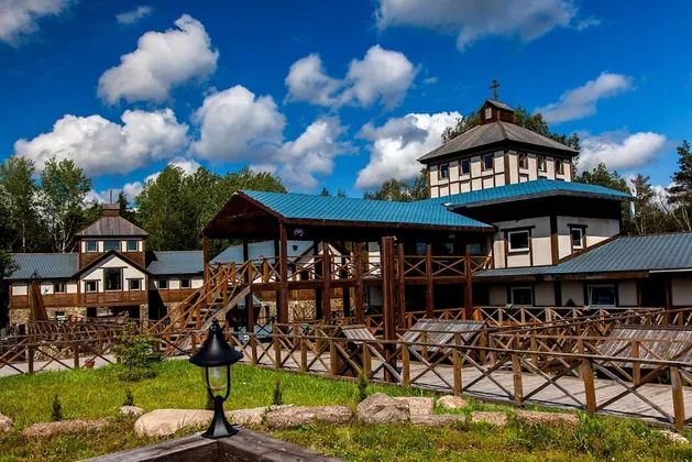 Загородный Комплекс Кирочное