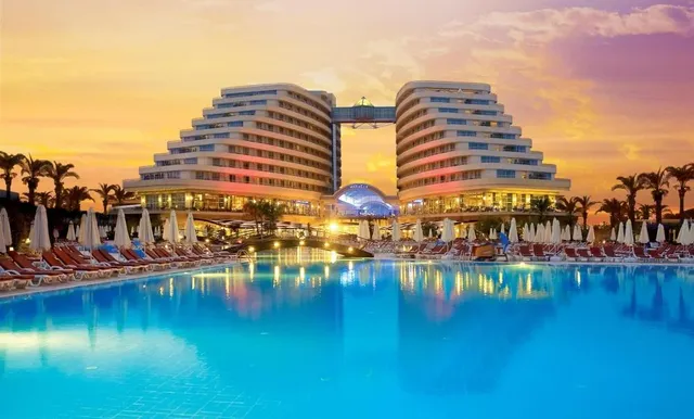 Miracle Resort
