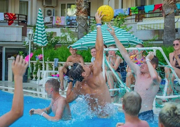 Banana Club Детско-молодежный центр: фото 14
