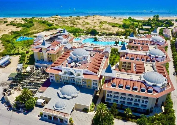 Side Star Resort