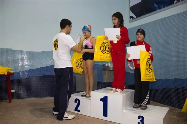 Бассейн Gold's Gym в Армении: фото 11