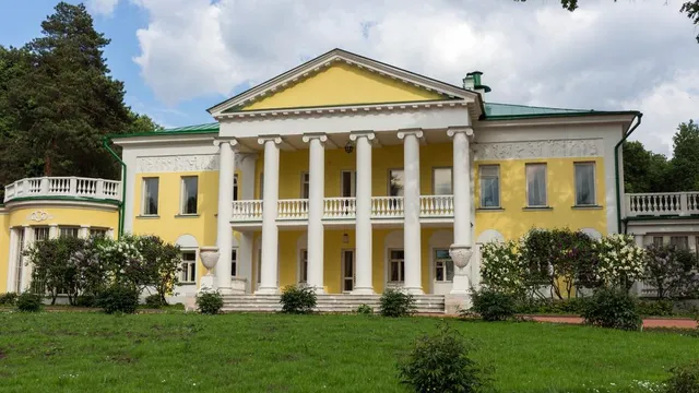 Музей-Заповедник Горки Ленинские
