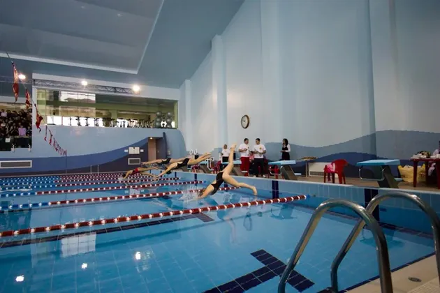 Бассейн Gold's Gym в Армении: фото 7