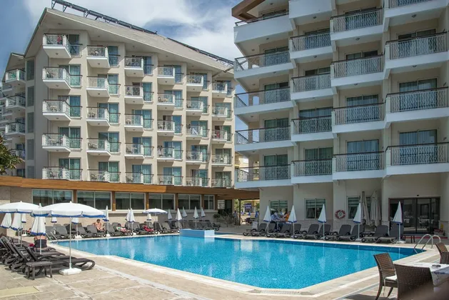 Riviera Hotel & Spa 4*